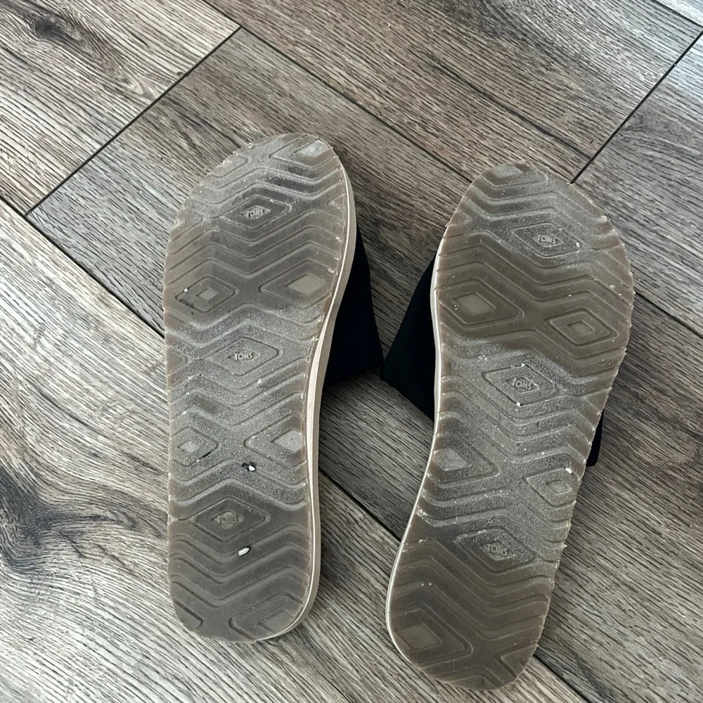 TOMS Women's Carly Slide Sandals Black Size 7 - Picture 6 of 6